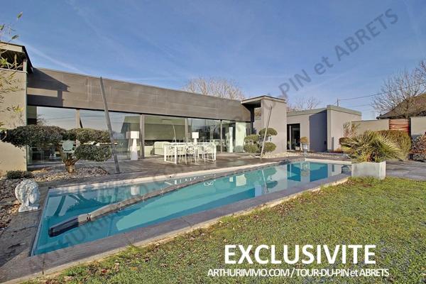 Vente Villa 6 pièces 222 m2 à La Tour-du-Pin