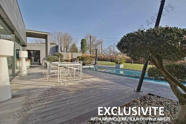 Vente Villa 6 pièces 222 m2 à La Tour-du-Pin