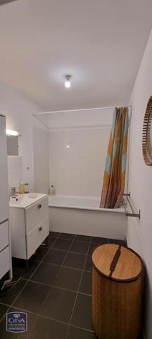 Appartement à louer 3 pièces 70.5m² Lille (59160)
