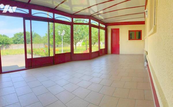 Charmante propriété avec dépendances, parc animalier et installations équestres – Terrain de 5 676 m