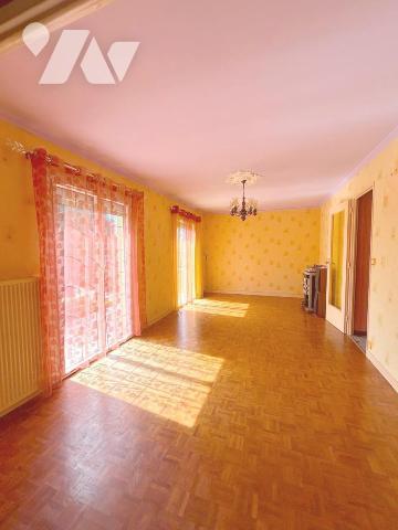 Charmante propriété avec dépendances, parc animalier et installations équestres – Terrain de 5 676 m