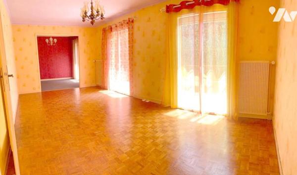 Charmante propriété avec dépendances, parc animalier et installations équestres – Terrain de 5 676 m