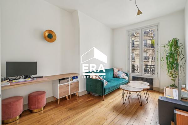 Appartement Paris 3 pièce(s) 52.34 m2