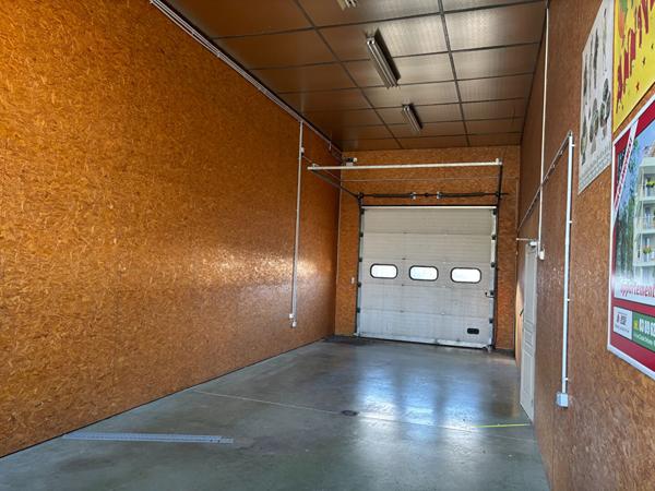 LOCAL PROFESSIONNEL A BELFORT 400M² SUR  1292M² de terrain
