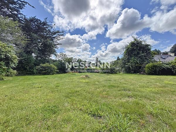 QUERRIEN - PROCHE QUIMPERLE - Terrain constructible de 744m²