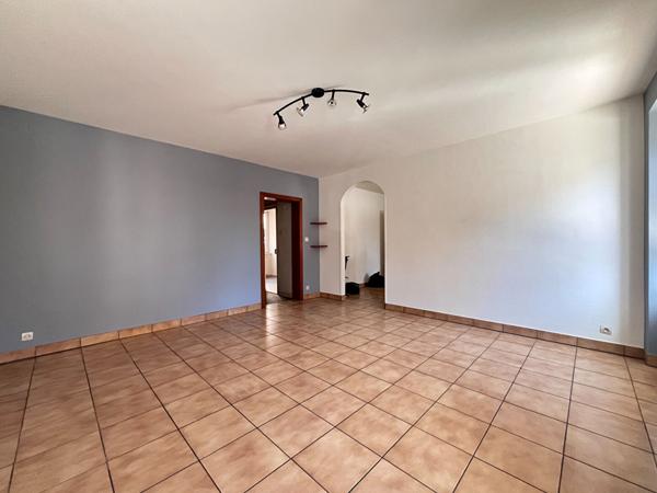 Maison - 7 pièces - 170 m²