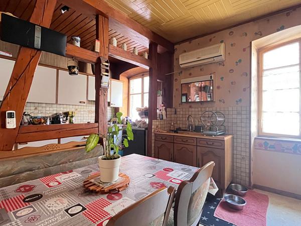 Maison - 7 pièces - 170 m²