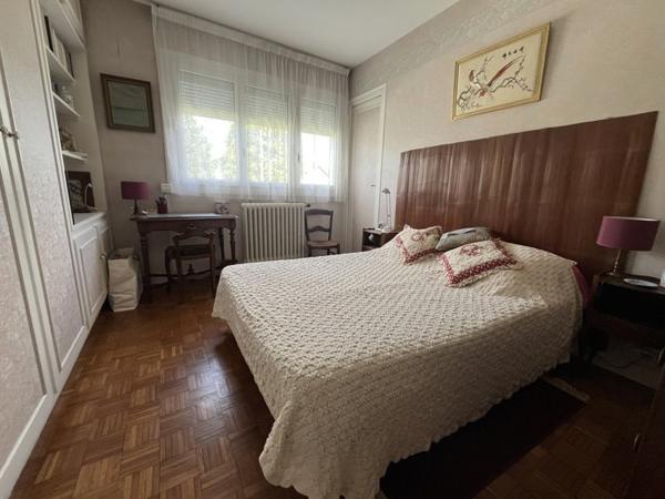 Maison à vendre 556 500 € Mérignac 4 p 150 m² DPE E