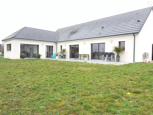 SUPERBE PAVILLON A 15 MNS SUD DE BLOIS, CONSTRUCTEUR REPUTE