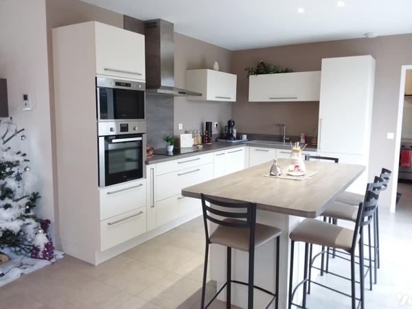 SUPERBE PAVILLON A 15 MNS SUD DE BLOIS, CONSTRUCTEUR REPUTE