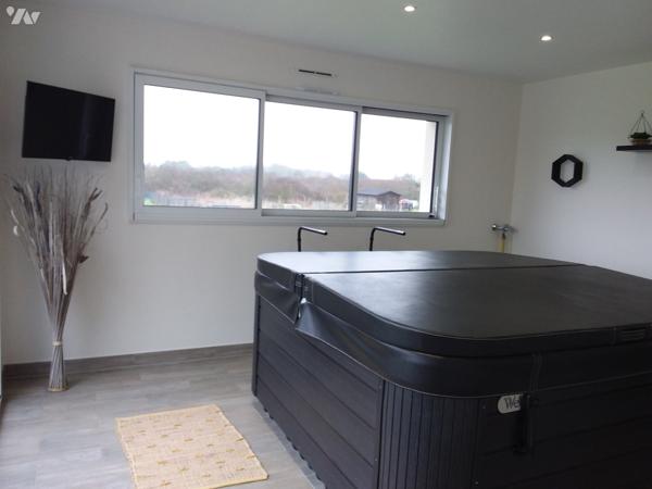 SUPERBE PAVILLON A 15 MNS SUD DE BLOIS, CONSTRUCTEUR REPUTE