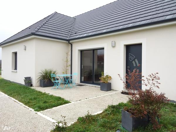 SUPERBE PAVILLON A 15 MNS SUD DE BLOIS, CONSTRUCTEUR REPUTE