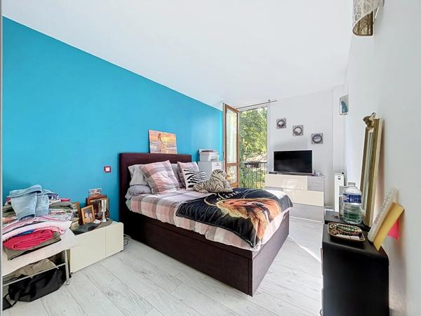 Vente                                                      Appartement
                        
                     3 pièces                      70 m2                     à Brunoy