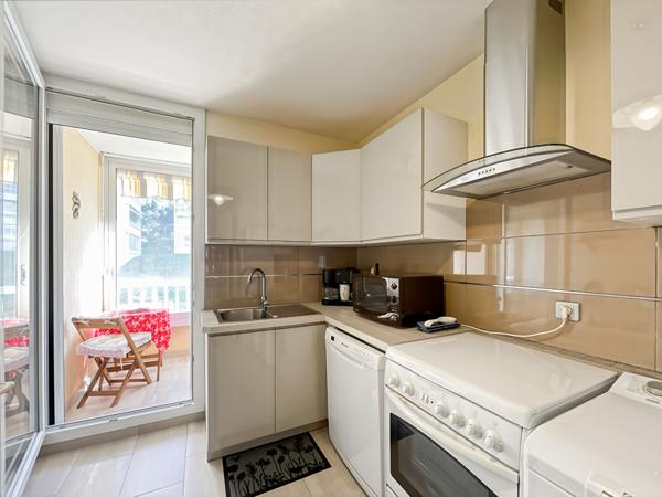 APPARTEMENT DE TYPE 3/4 PIÈCES AU CALME