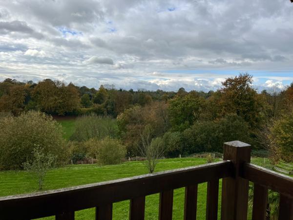 Honfleur (14600) A 6 KM DE L'ENTREE DE HONFLEUR, SUPERBE VUE VALLEE !