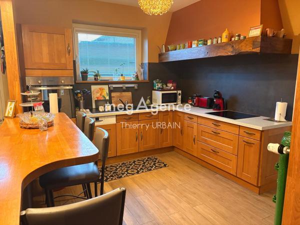 Maison à AMPLEPUIS, 69550 - 5 pièces 200m²