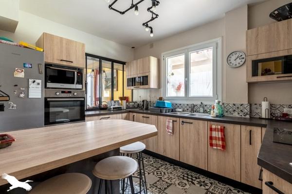Maison à vendre 359 040 € Trélissac 6 p 194 m² DPE D