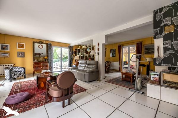 Maison à vendre 359 040 € Trélissac 6 p 194 m² DPE D