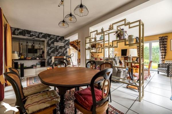 Maison à vendre 359 040 € Trélissac 6 p 194 m² DPE D