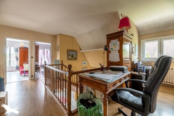 Maison à vendre 359 040 € Trélissac 6 p 194 m² DPE D