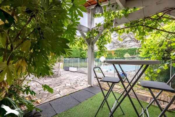 Maison à vendre 359 040 € Trélissac 6 p 194 m² DPE D