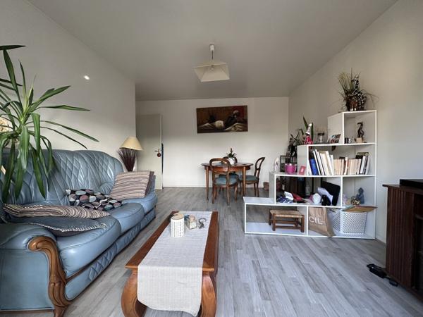 REIMS SAINT ANNE - APPART T2 - 1CH - GARAGE FERMÉ