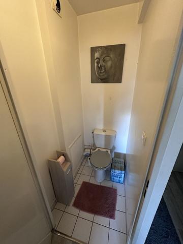 REIMS SAINT ANNE - APPART T2 - 1CH - GARAGE FERMÉ