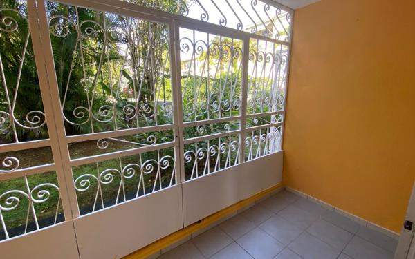 Appartement à vendre    1 pièce • 22 m2 Les Trois-Îlets