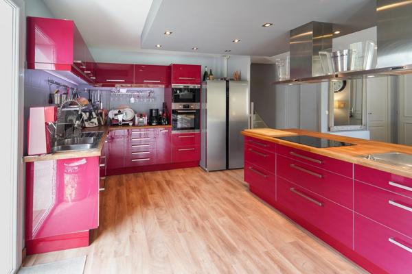 Dpt Haute Garonne (31), à vendre  maison P7 de 183 m² - Terrain de 1 816,00 m²