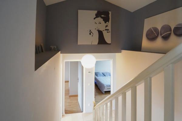 Dpt Haute Garonne (31), à vendre  maison P7 de 183 m² - Terrain de 1 816,00 m²