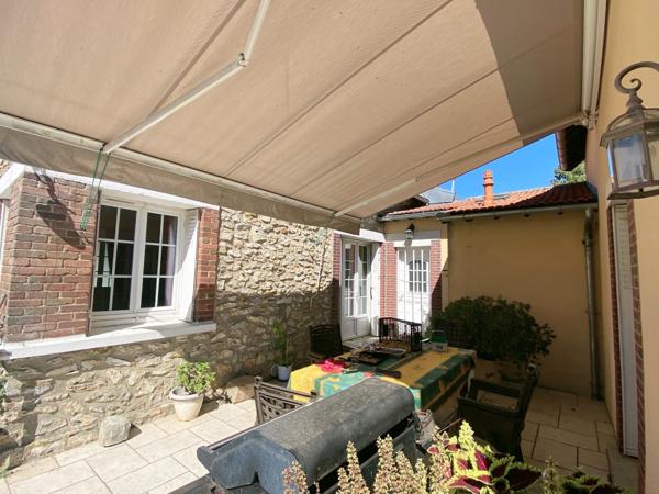 Nogent-le-Roi (28210) Maison 7 pièces – 163 m² habitables sur 1147 m² de terrain