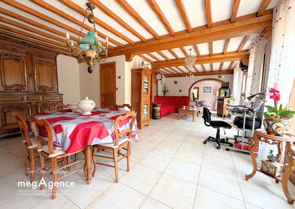 Maison à SAINT-GERMAIN-DE-TALLEVENDE-LA-LANDE-VAUMONT, 14500 - 5 pièces 139m²