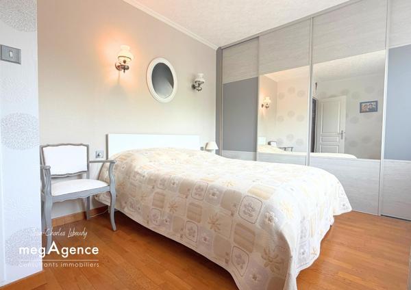 Maison à SAINT-GERMAIN-DE-TALLEVENDE-LA-LANDE-VAUMONT, 14500 - 5 pièces 139m²