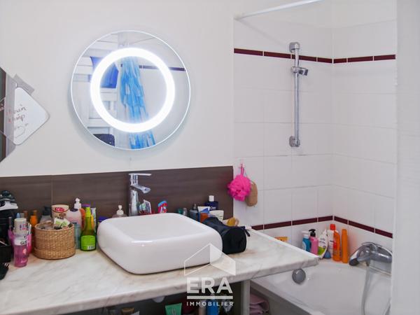 Grand appartement T2 de 65 m² - Eysines