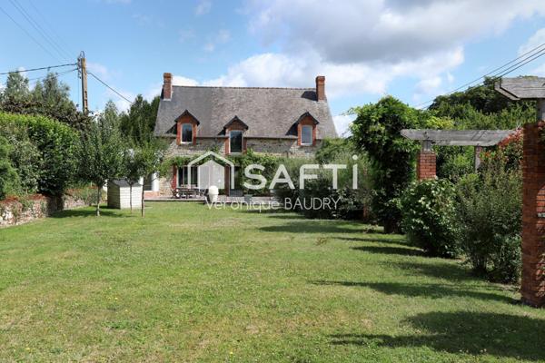 A Servon sur Vilaine, belle maison en pierre.