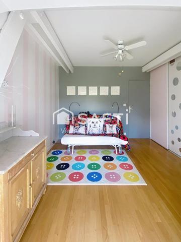 A Servon sur Vilaine, belle maison en pierre.