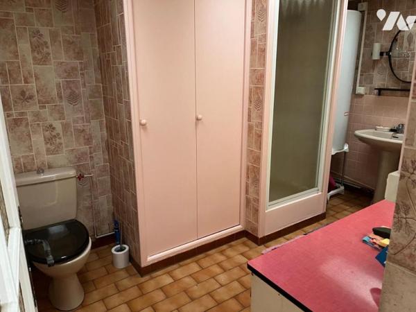 Maison avec 3 chambres, petite cour