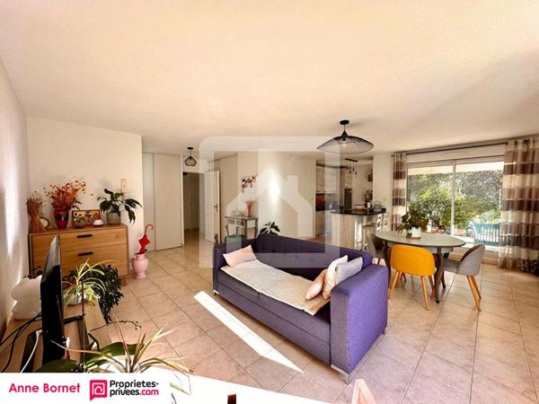 Appartement 3 pièces en rez-de-jardin 70 m2, 2 parkings, piscines, tennis