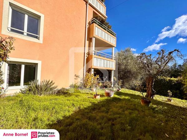 Appartement 3 pièces en rez-de-jardin 70 m2, 2 parkings, piscines, tennis