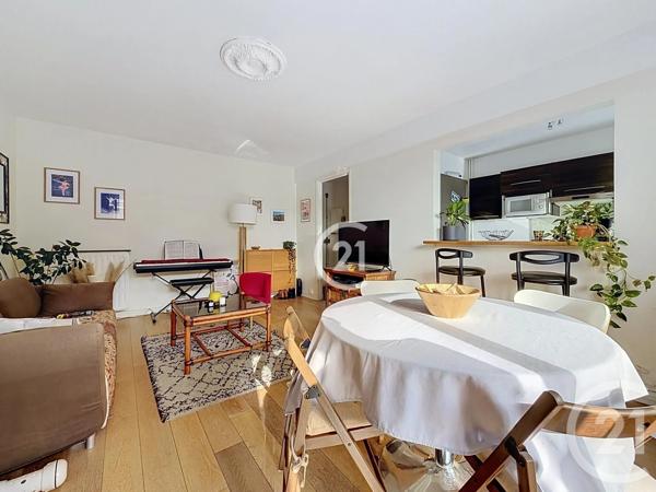 Appartement F2 à vendre  2 pièces - 48,43 m 2   MONTREUIL  - 93