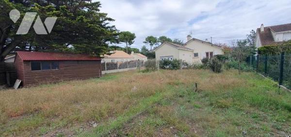 SAINT MICHEL CHEF CHEF. A deux pas de la mer, maison plain pied 90 m², 3 chambres. Terrain de 704 m²