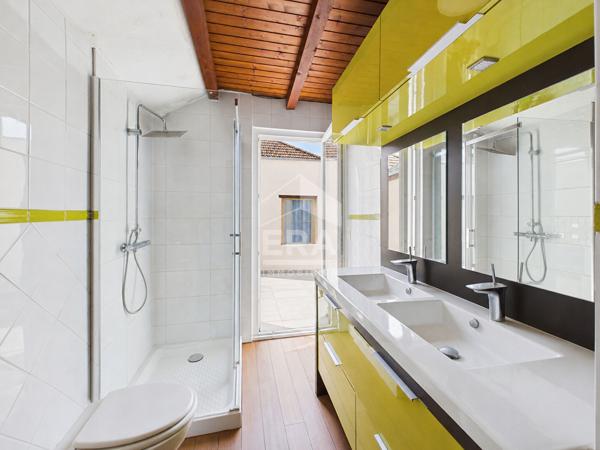 Maison Noveant Sur Moselle 8 pièce(s) 143 m2