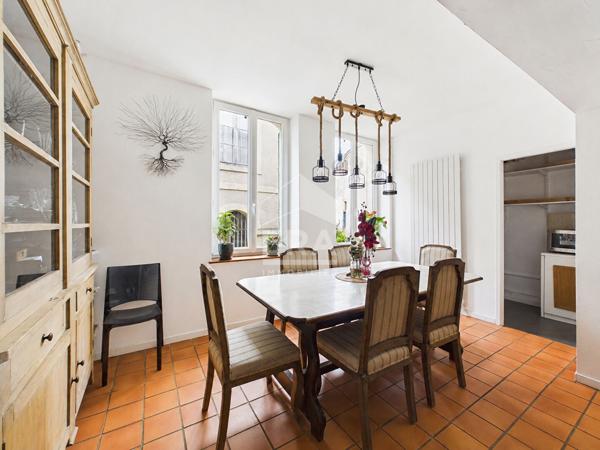 Maison Noveant Sur Moselle 8 pièce(s) 143 m2