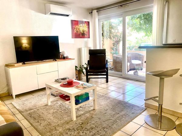 Appartement 2 pièce(s) 47 m2 avec pl de parking privée