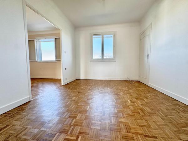 MAGNIFIQUE MAISON FAMILIALE RENOVEE DES ANNEES 70