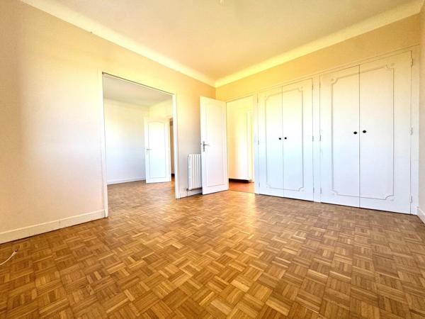 MAGNIFIQUE MAISON FAMILIALE RENOVEE DES ANNEES 70