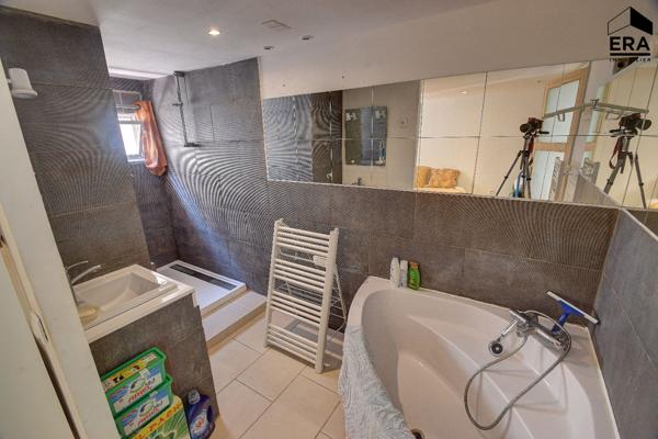 EXCLUSIVITE -Les Pennes Mirabeau - Maison T3 de 110 m2 + T2 de 53 m2 + T2 de 47 m2