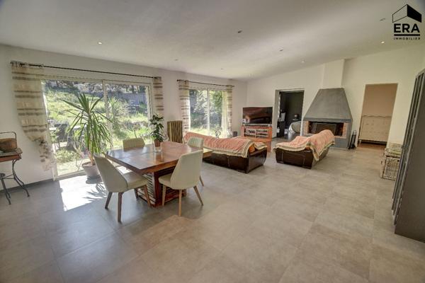 EXCLUSIVITE -Les Pennes Mirabeau - Maison T3 de 110 m2 + T2 de 53 m2 + T2 de 47 m2