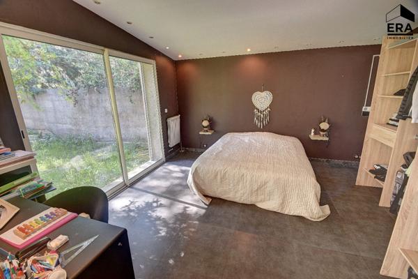 EXCLUSIVITE -Les Pennes Mirabeau - Maison T3 de 110 m2 + T2 de 53 m2 + T2 de 47 m2