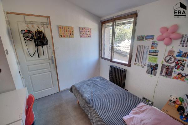 EXCLUSIVITE -Les Pennes Mirabeau - Maison T3 de 110 m2 + T2 de 53 m2 + T2 de 47 m2